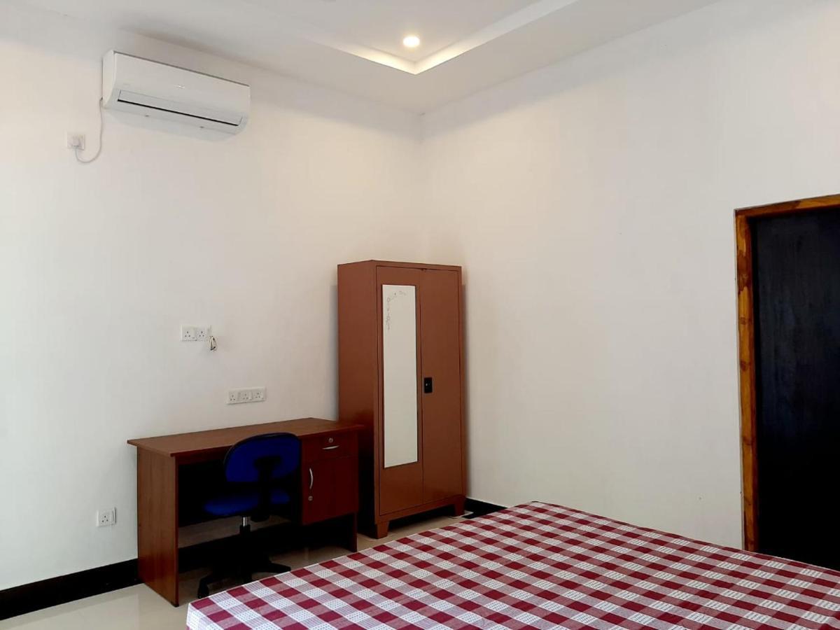 Hotel krish Kalkudah  Buitenkant foto