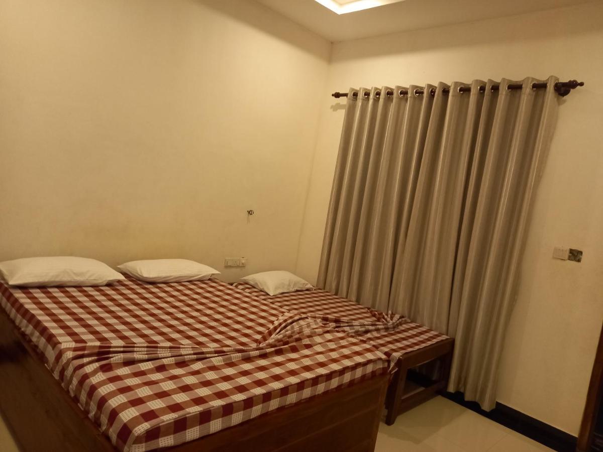 Hotel krish Kalkudah  Buitenkant foto